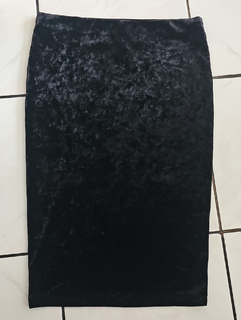 Forever 21 Black Crushed Velvet Pencil Skirt